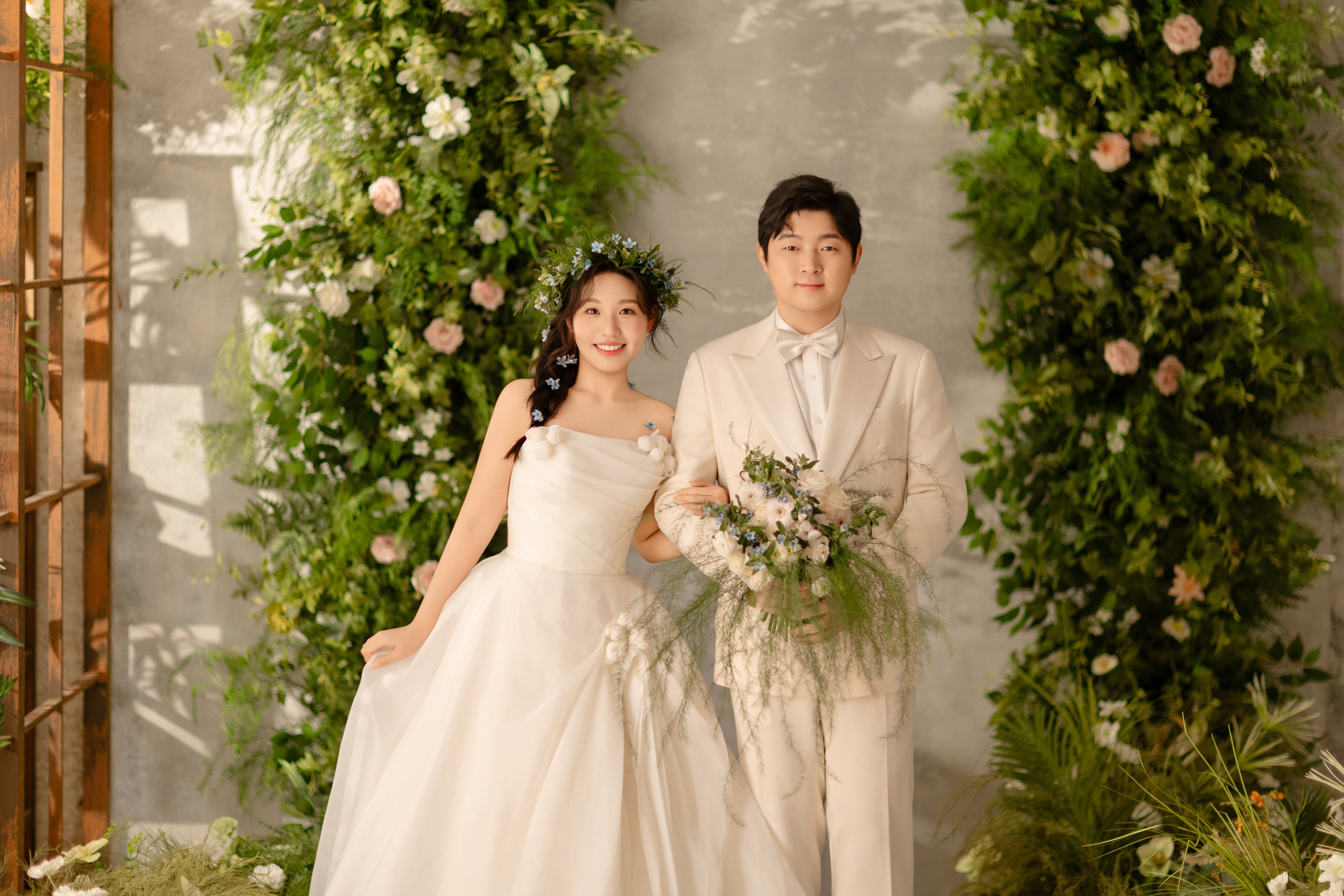 温室里的婚纱照